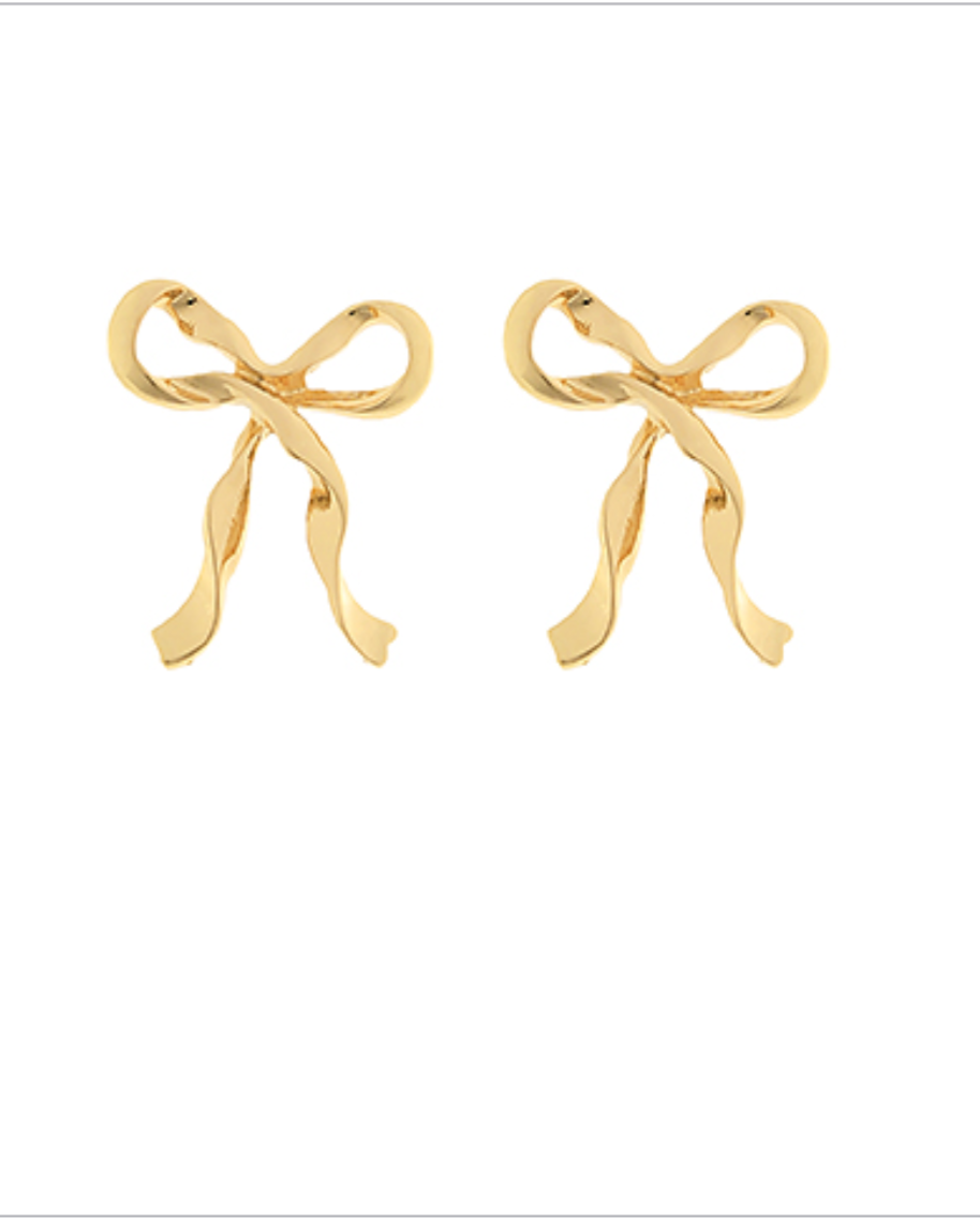 Wavy Ribbon Stud Earring