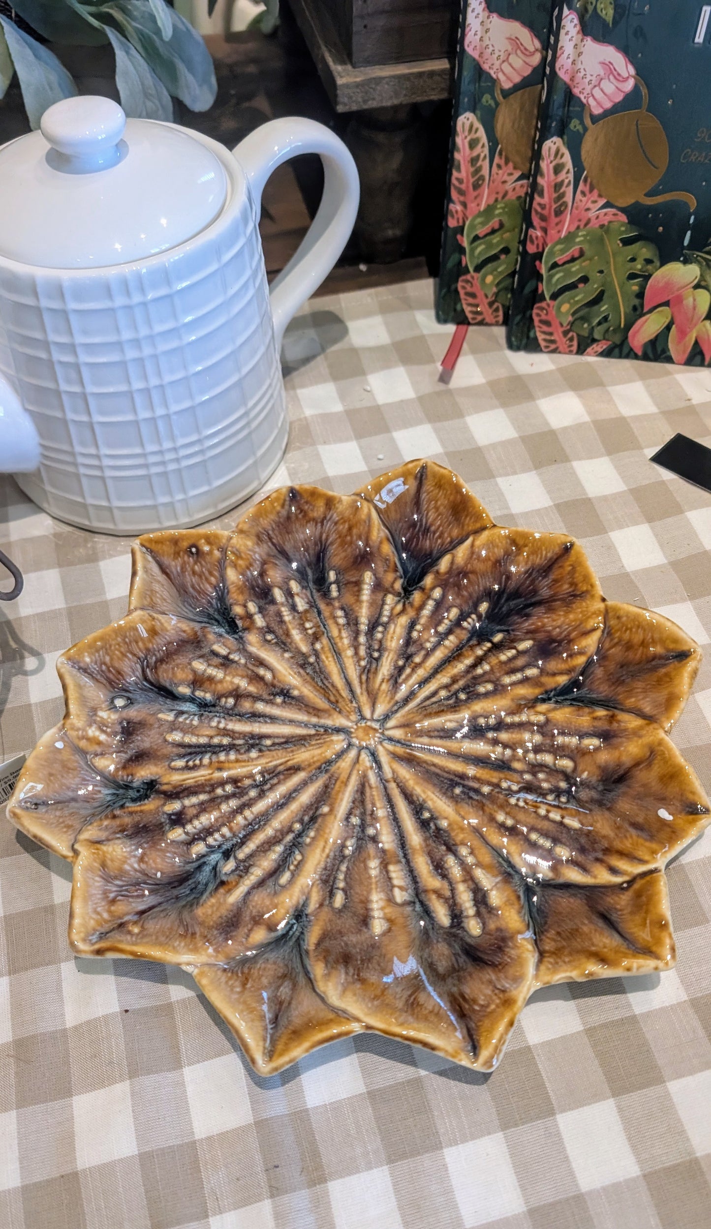 Flower Shape Plate