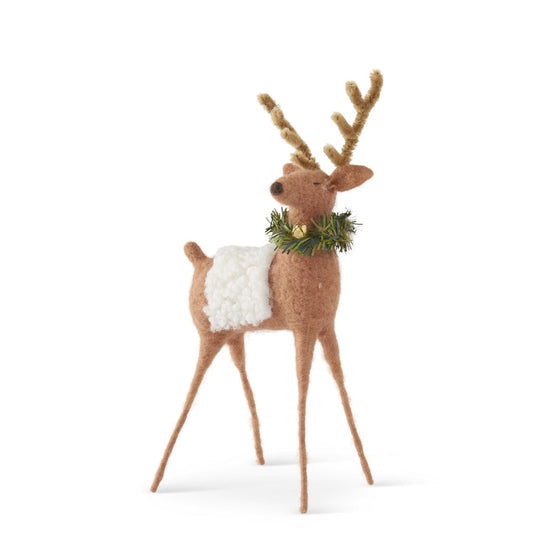 Reindeer w/Wreath & Bell