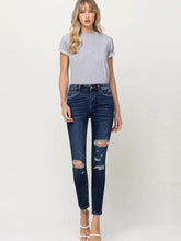 Load image into Gallery viewer, Amber Crop Mid rise crop skinny
