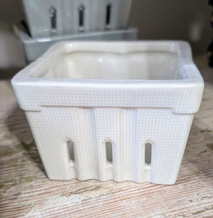 Berry Basket Stoneware
