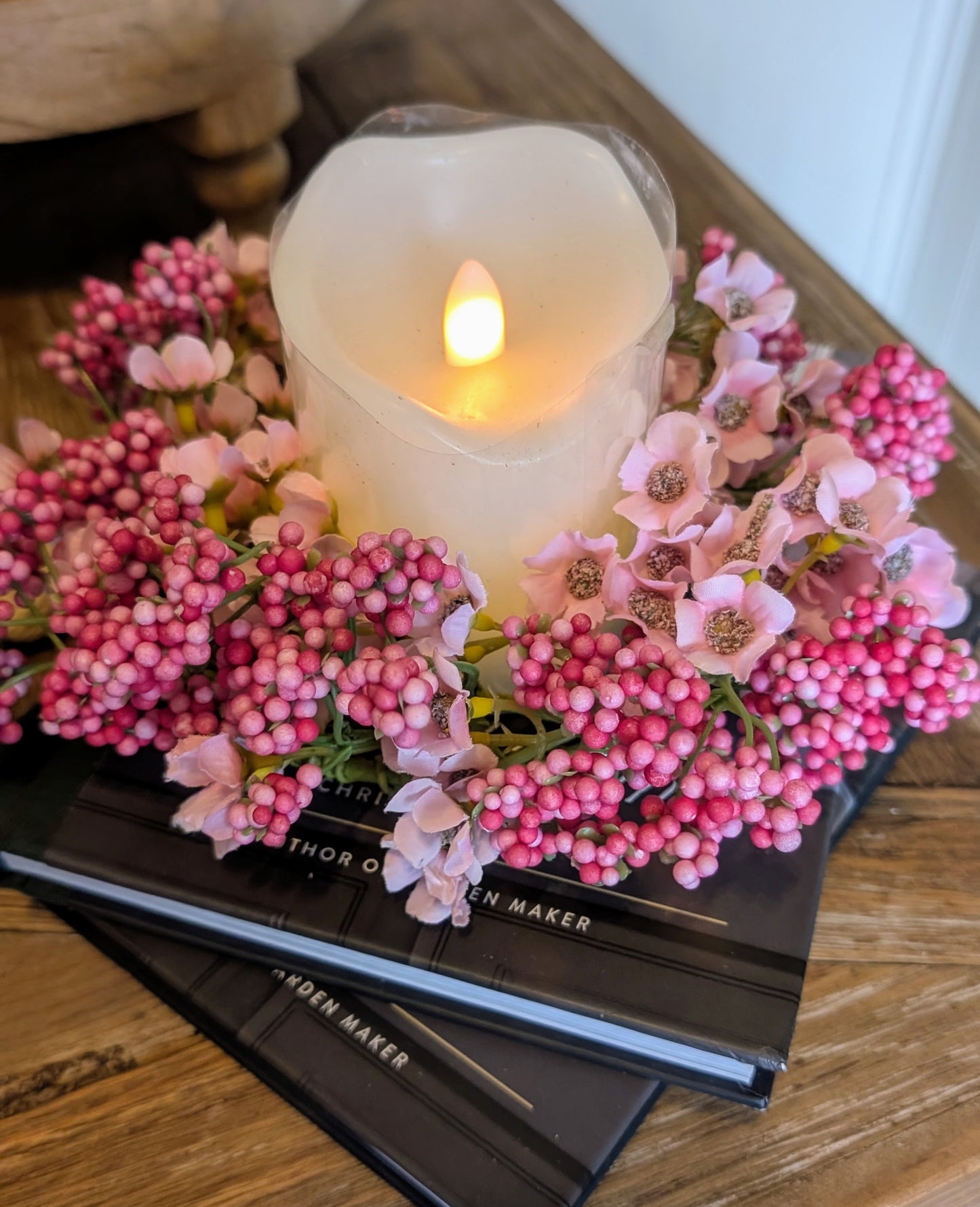 Berry & Floral Candle Ring