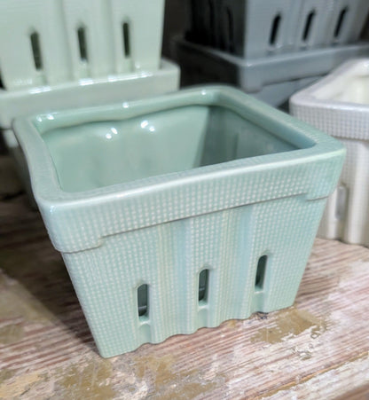 Berry Basket Stoneware
