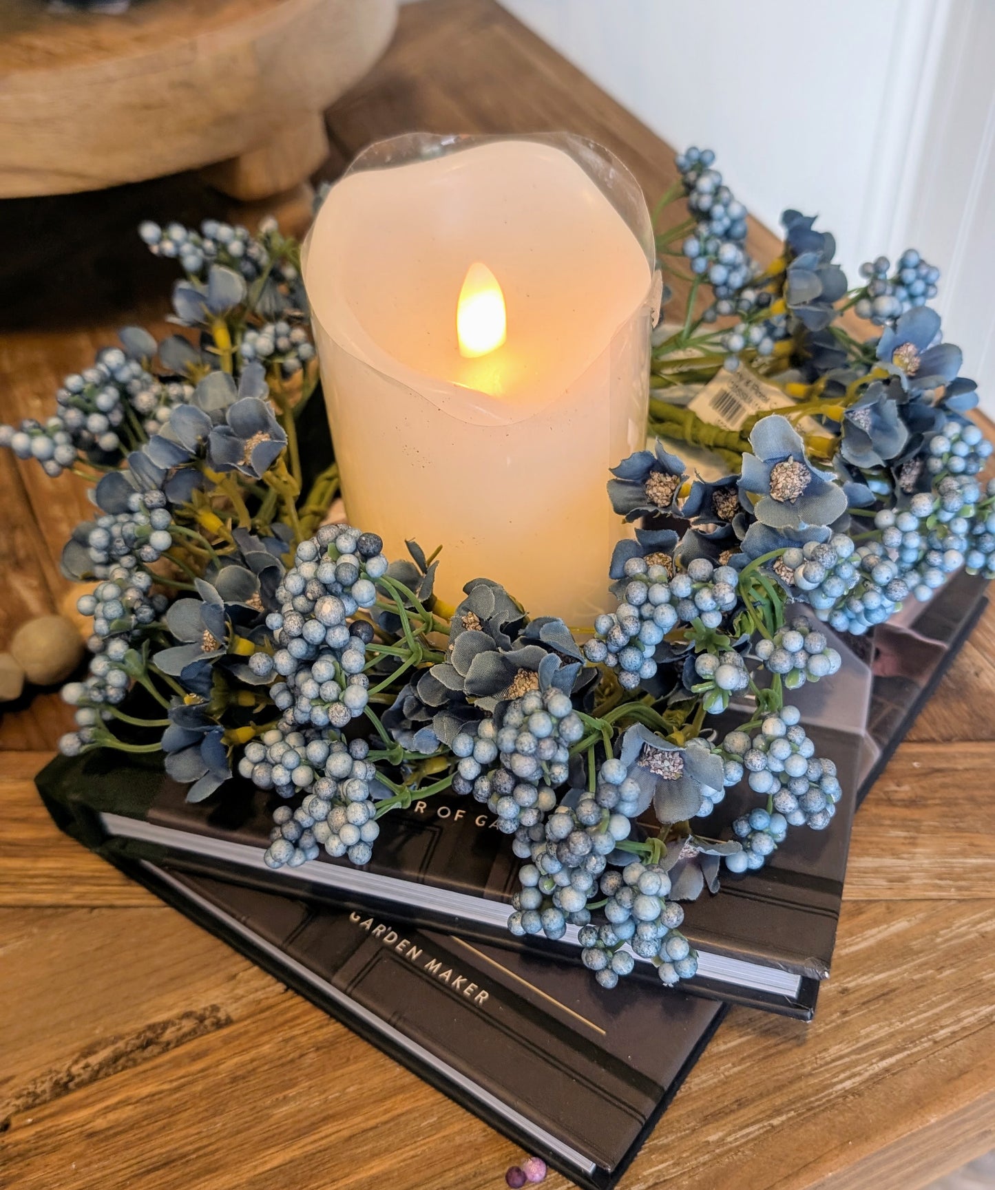 Berry & Floral Candle Ring