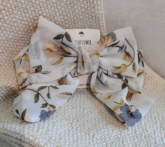 Flower Print Double Bow Clip