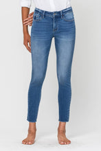 Load image into Gallery viewer, MID RISE RAW HEM CROP SKINNY Assort Sizes

